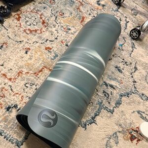 Lululemon The Mat 5mm